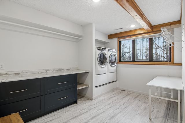 4304 Tamara Drive, Eau Claire, WI 54701