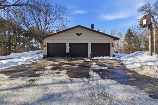 4304 Tamara Drive, Eau Claire, WI 54701