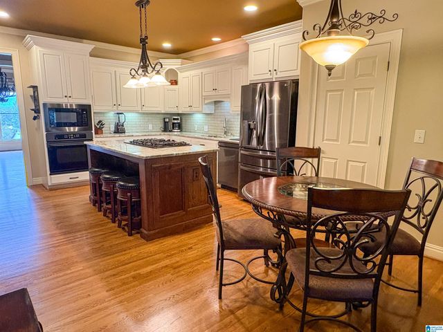 1033 SANDHURST CIRCLE, Birmingham, AL 35242