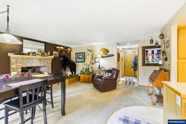 1987 Cunningham Ln S, Salem, OR 97302