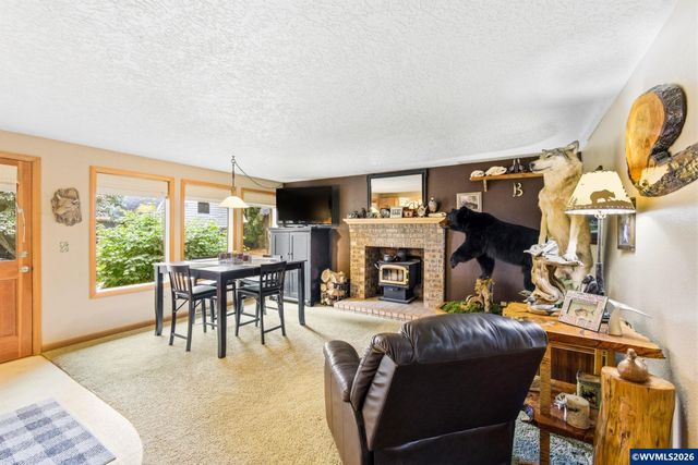 1987 Cunningham Ln S, Salem, OR 97302