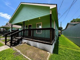 713 E 32nd Street, Houston, TX 77022