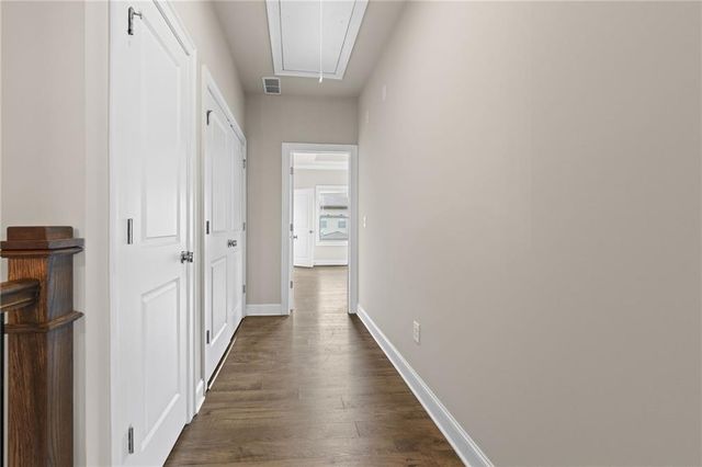 1098 Township Square, Alpharetta, GA 30022