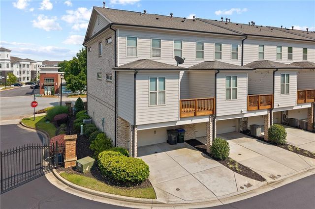 1098 Township Square, Alpharetta, GA 30022