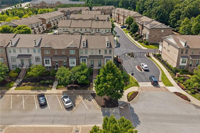 1098 Township Square, Alpharetta, GA 30022