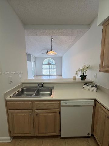 1280 S Alhambra Circle 1413, Coral Gables, FL 33146