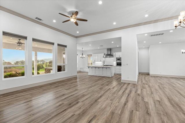 2252 Oak Creek Dr, Copperopolis, CA 95228