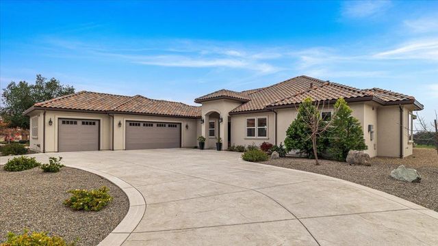 2252 Oak Creek Dr, Copperopolis, CA 95228
