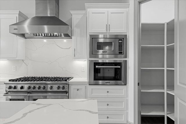 2252 Oak Creek Dr, Copperopolis, CA 95228