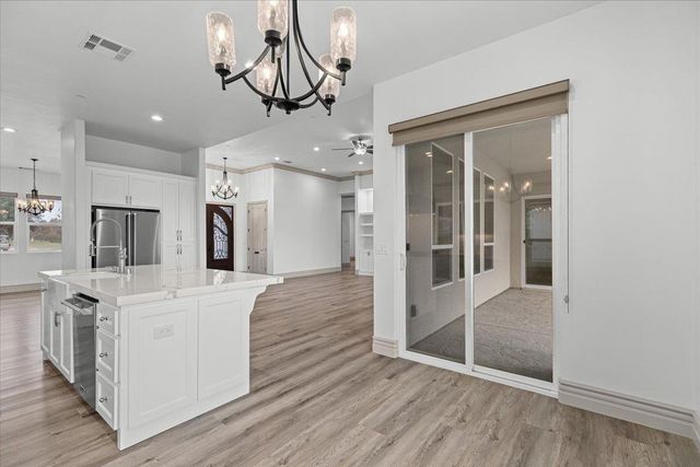 2252 Oak Creek Dr, Copperopolis, CA 95228