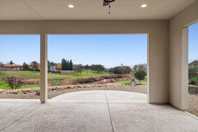 2252 Oak Creek Dr, Copperopolis, CA 95228