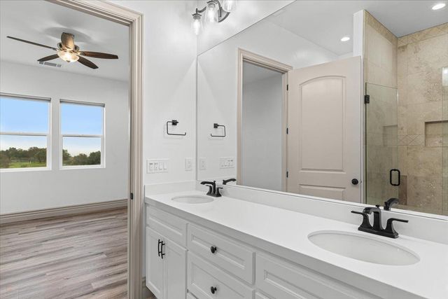 2252 Oak Creek Dr, Copperopolis, CA 95228