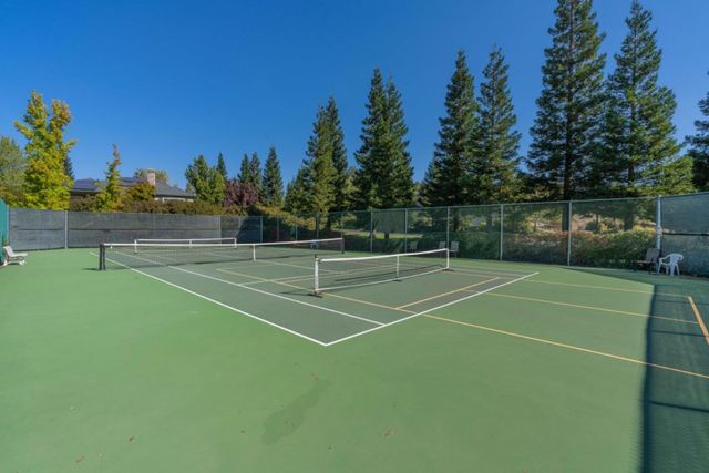 2252 Oak Creek Dr, Copperopolis, CA 95228