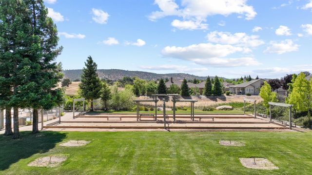 2252 Oak Creek Dr, Copperopolis, CA 95228