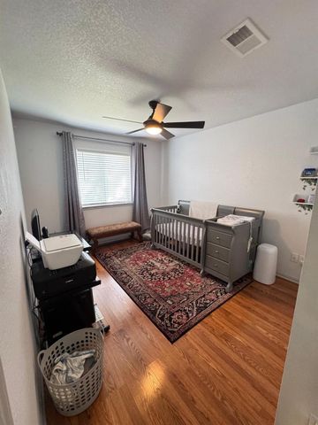 7703 Omaha Drive, Baytown, TX 77521