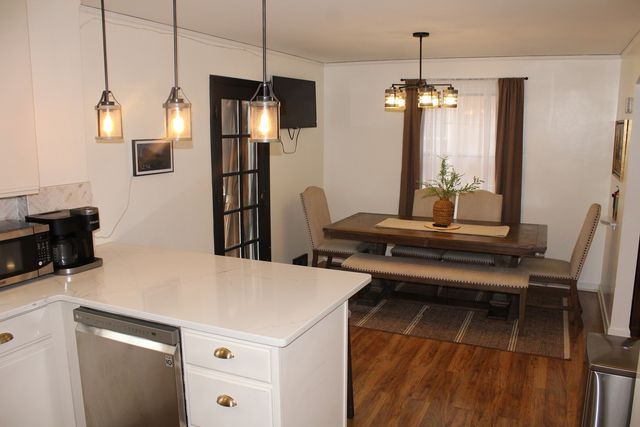 6034 S Komensky Avenue, Chicago, IL 60629