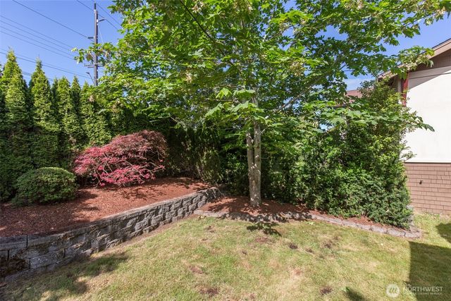 221 W 15th Street, Port Angeles, WA 98362