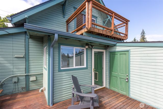 221 W 15th Street, Port Angeles, WA 98362