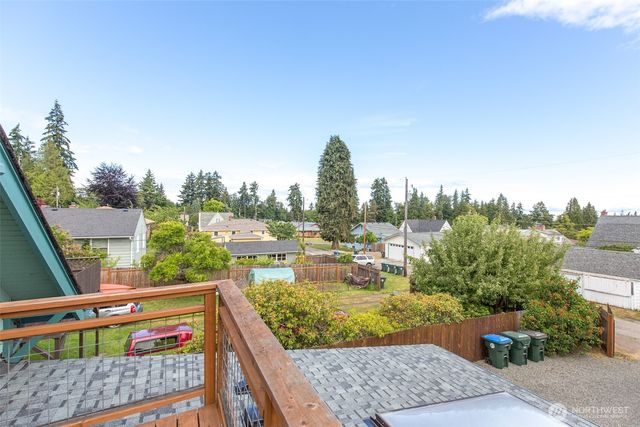 221 W 15th Street, Port Angeles, WA 98362