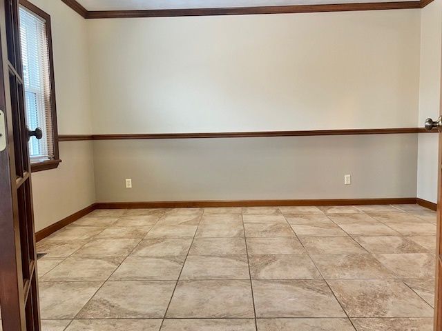 4 Birchwood Drive, Blue Grass, IA 52726