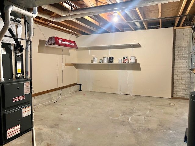 4 Birchwood Drive, Blue Grass, IA 52726