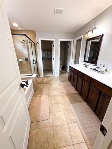 3560 Graham SW Way, Lilburn, GA 30047