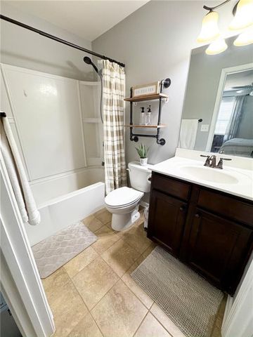 3560 Graham SW Way, Lilburn, GA 30047