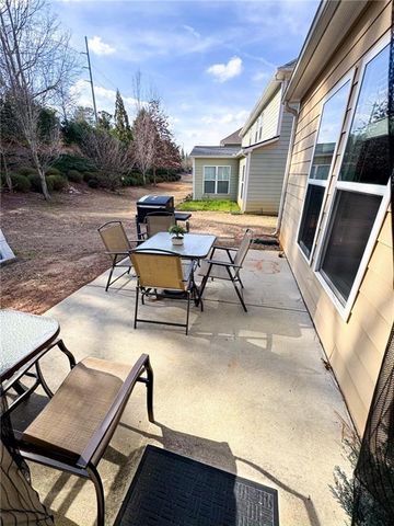 3560 Graham SW Way, Lilburn, GA 30047