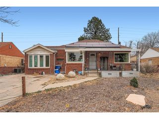 2140 Oneida St, Denver, CO 80207