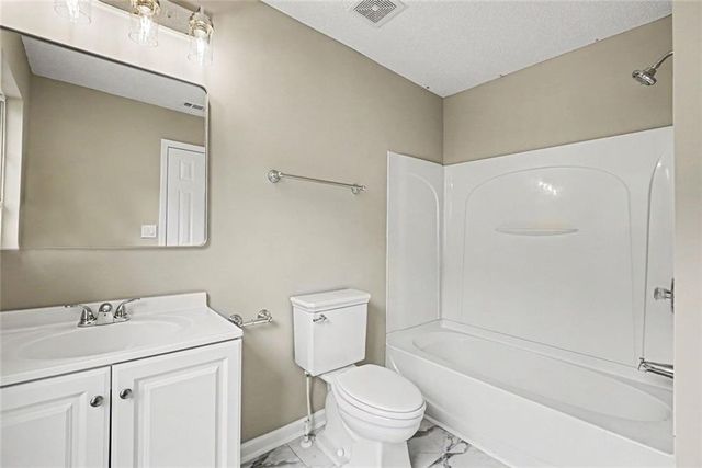 402 Heritage Park Trace NW 21, Kennesaw, GA 30144