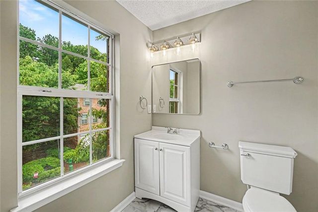 402 Heritage Park Trace NW 21, Kennesaw, GA 30144