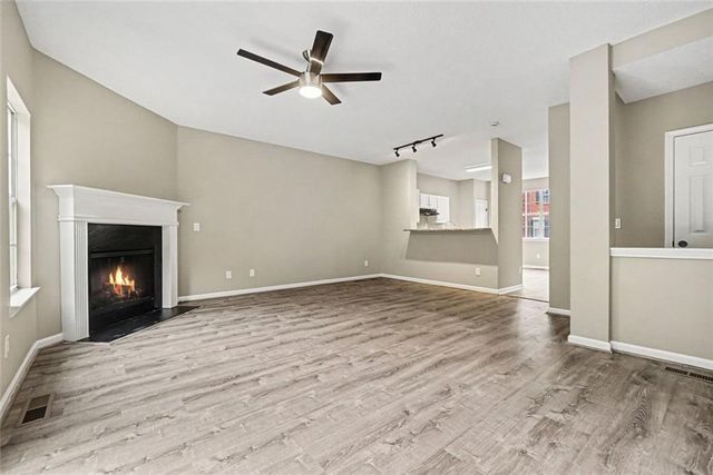 402 Heritage Park Trace NW 21, Kennesaw, GA 30144