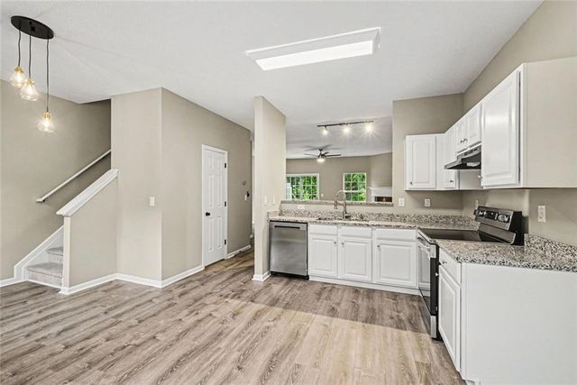 402 Heritage Park Trace NW 21, Kennesaw, GA 30144