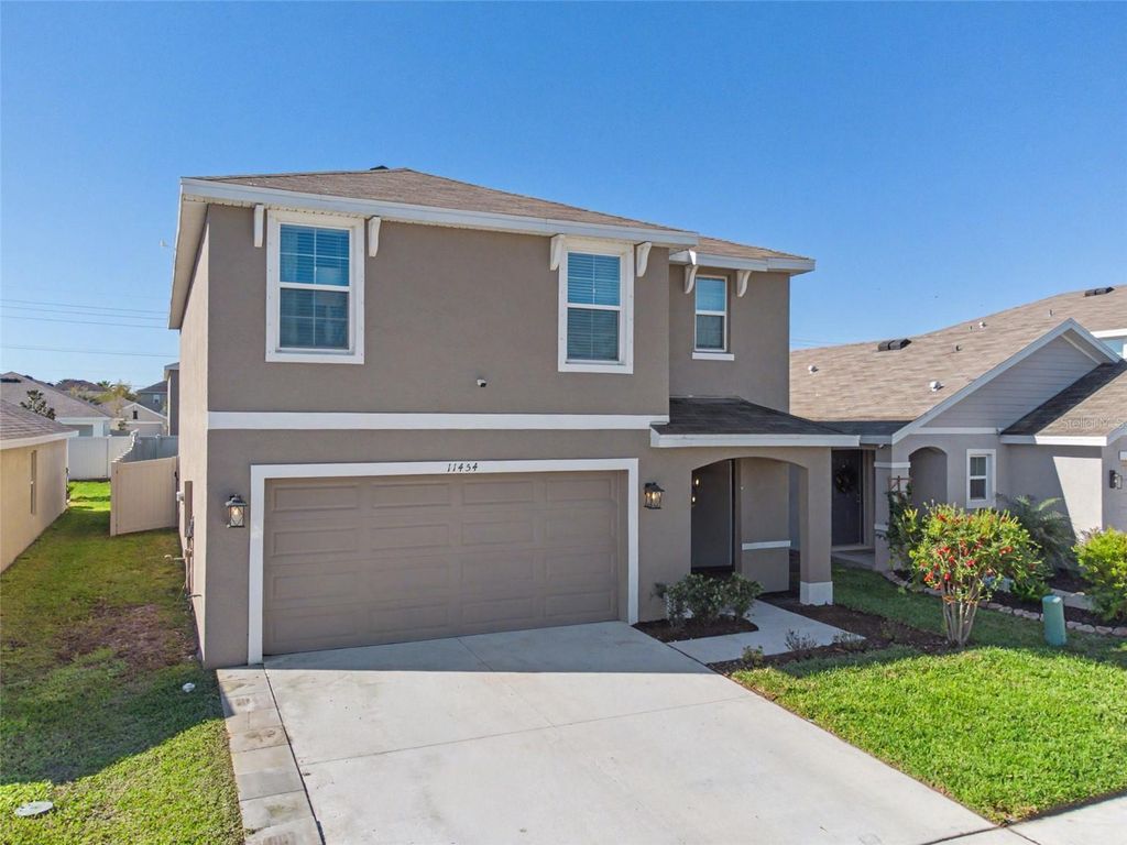 Image 2 of property listing at 11454 STONE PINE STREET, Riverview, FL 33569