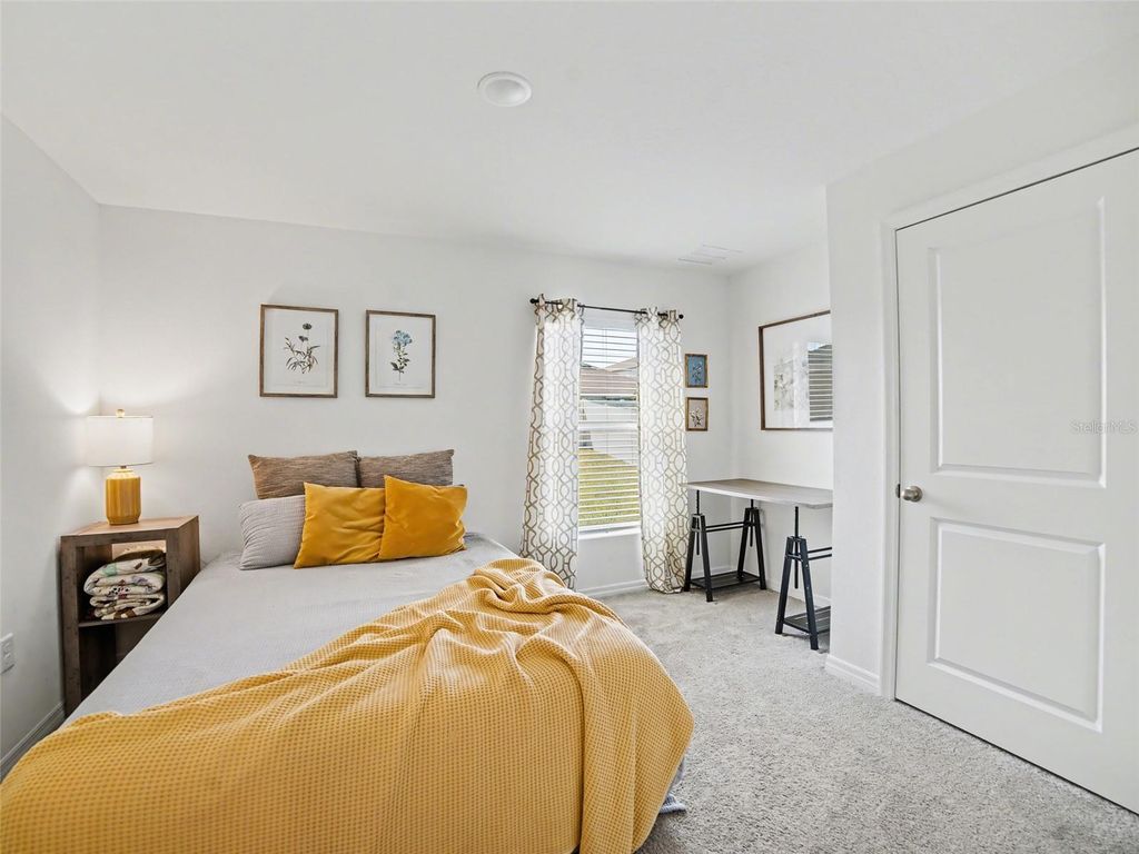 Image 14 of property listing at 11454 STONE PINE STREET, Riverview, FL 33569