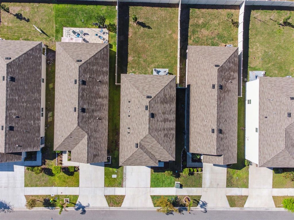 Image 32 of property listing at 11454 STONE PINE STREET, Riverview, FL 33569