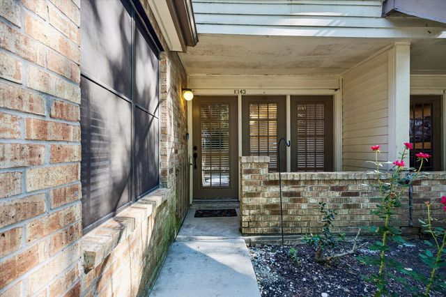 2425 Holly Hall Street 143, Houston, TX 77054