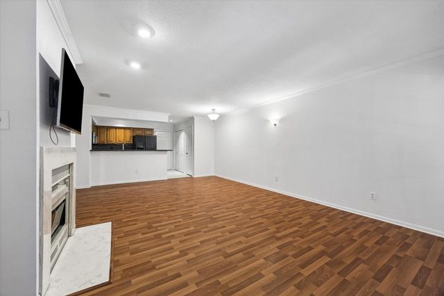 2425 Holly Hall Street 143, Houston, TX 77054