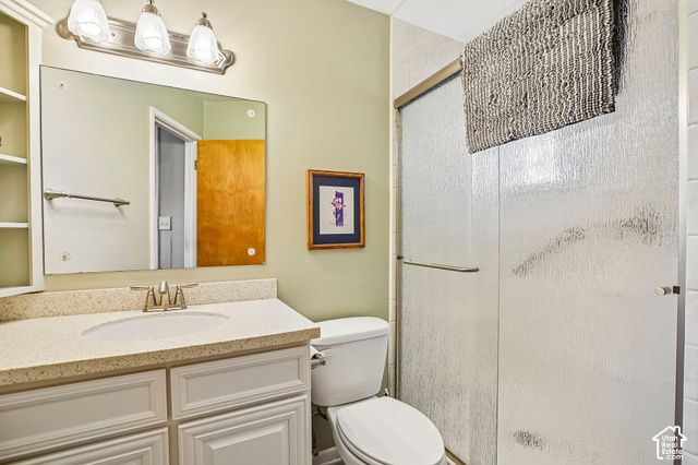 68 W COLUMBIA DR, Midvale, UT 84047