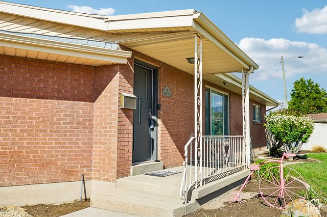 68 W COLUMBIA DR, Midvale, UT 84047