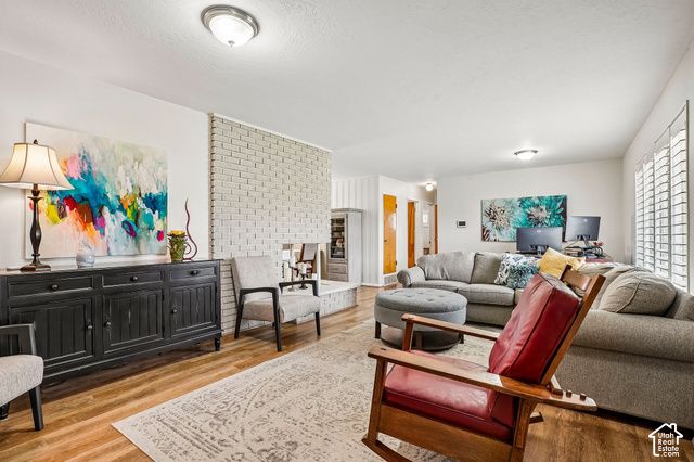 68 W COLUMBIA DR, Midvale, UT 84047