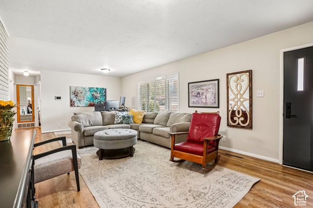 68 W COLUMBIA DR, Midvale, UT 84047