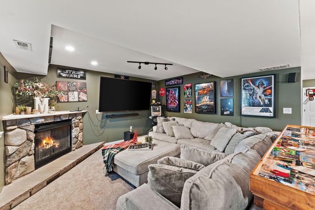 7492 Arbor Court, Portage, IN 46368