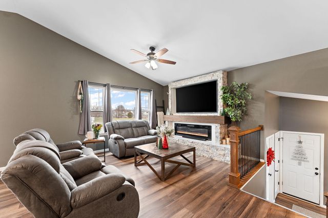 7492 Arbor Court, Portage, IN 46368