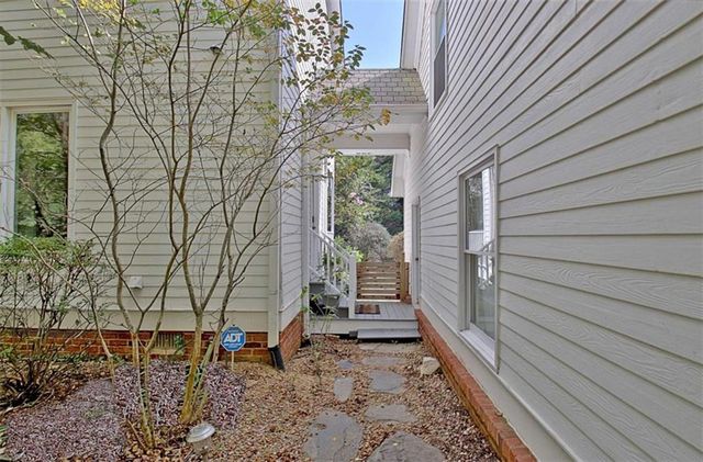 150 Mackenzie Lane, Fayetteville, GA 30214