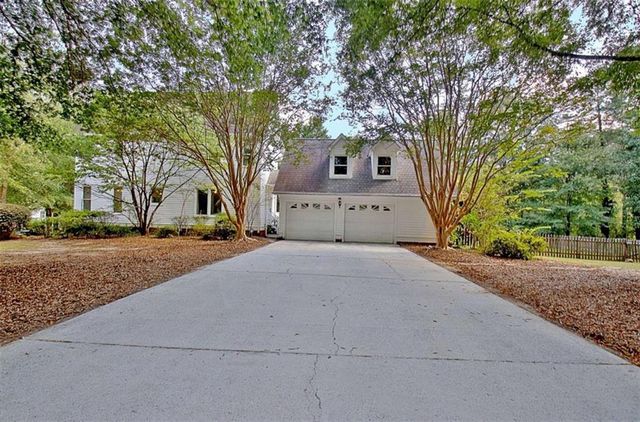 150 Mackenzie Lane, Fayetteville, GA 30214