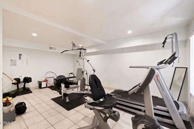 110 N Everett 103, Glendale, CA 91206