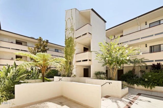 110 N Everett 103, Glendale, CA 91206