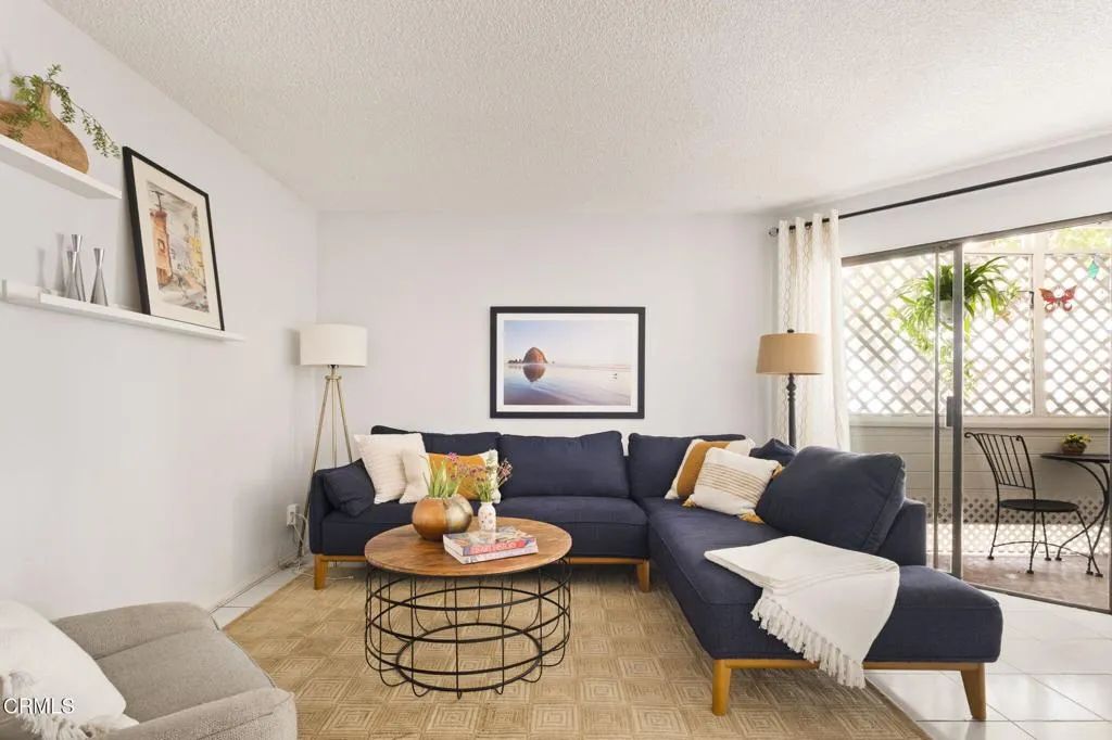 110 N Everett 103, Glendale, CA 91206