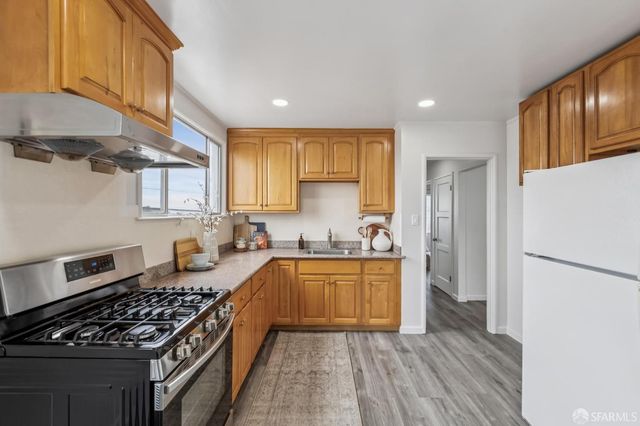 96 Ashton Avenue, San Francisco, CA 94112